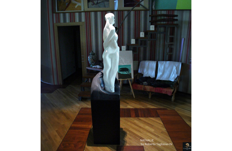 Ève – sculpture en marbre | Roberto Tagliazucchi